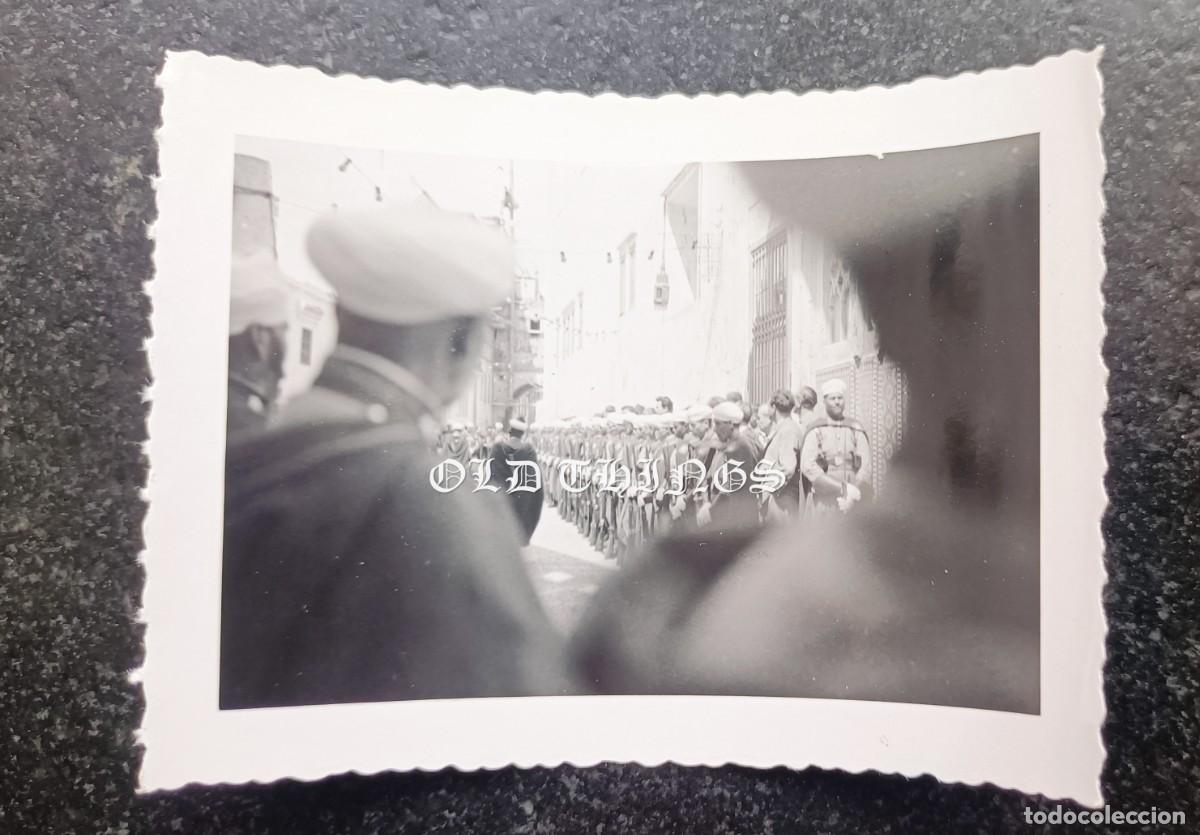 Postales: FOTOGRAFIA DE LA GUARDIA PERSONAL DEL JALIFA - MEHALA - TETUAN 1955 - CASA ROS - MIDE 9,5 X 7 CMS.