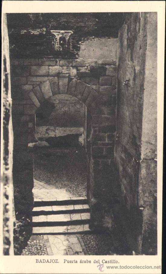 Postales: BADAJOZ.- PUERTA ARABE DEL CASTILLO - Foto 1