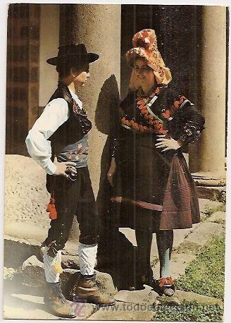 Postales: Pareja t&iacute;pica extreme&ntilde;a - Foto 1
