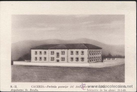 CÁCERES.- FACHADA POSTERIOR DEL AMBULATORIO DE TRUJILLO (Postales - España - Extremadura Moderna (desde 1940))