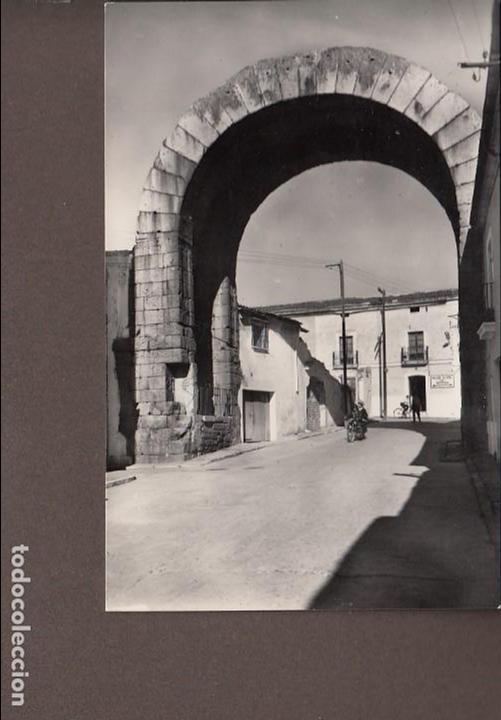 Postales: MERIDA (BADAJOZ).- ARCO DE TRAJANO - Foto 1