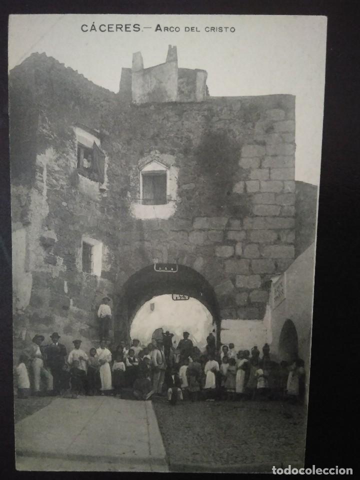 Postales: ARCO DEL CRISTO.  C&Aacute;CERES.  SIN CIRCULAR. - Foto 1