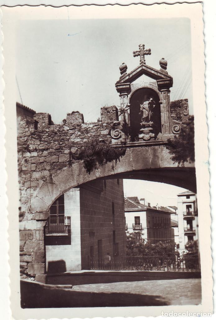 Postales: PC-42  C&Aacute;CERES - ARCO DE LA ESTRELLA - Foto 1