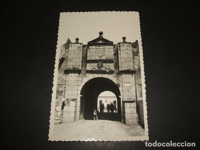 Postales: BADAJOZ PUERTA DEL PILAR - Foto 1