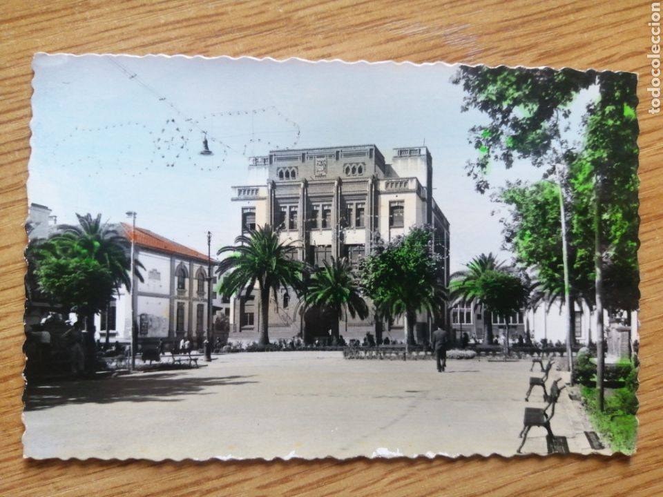Postales: POSTAL BADAJOZ PASEO DEL GENERAL FRANCO EDIFICIO DE CORREO Y TEL&Eacute;GRAFOS - Foto 1