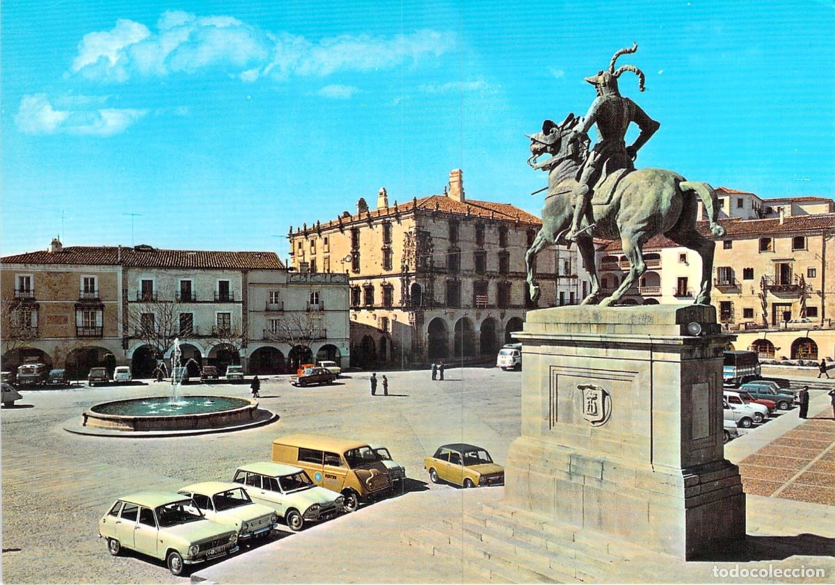 Postales: Postal de Trujillo: Plaza Mayor y Monumento a Francisco Pizarro