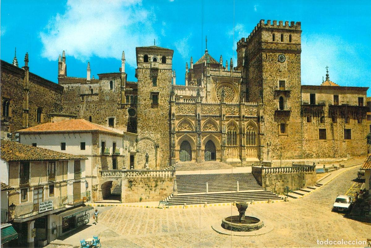 Postales: Postal Plaza y Fachada del Monasterio de Guadalupe, C&aacute;ceres