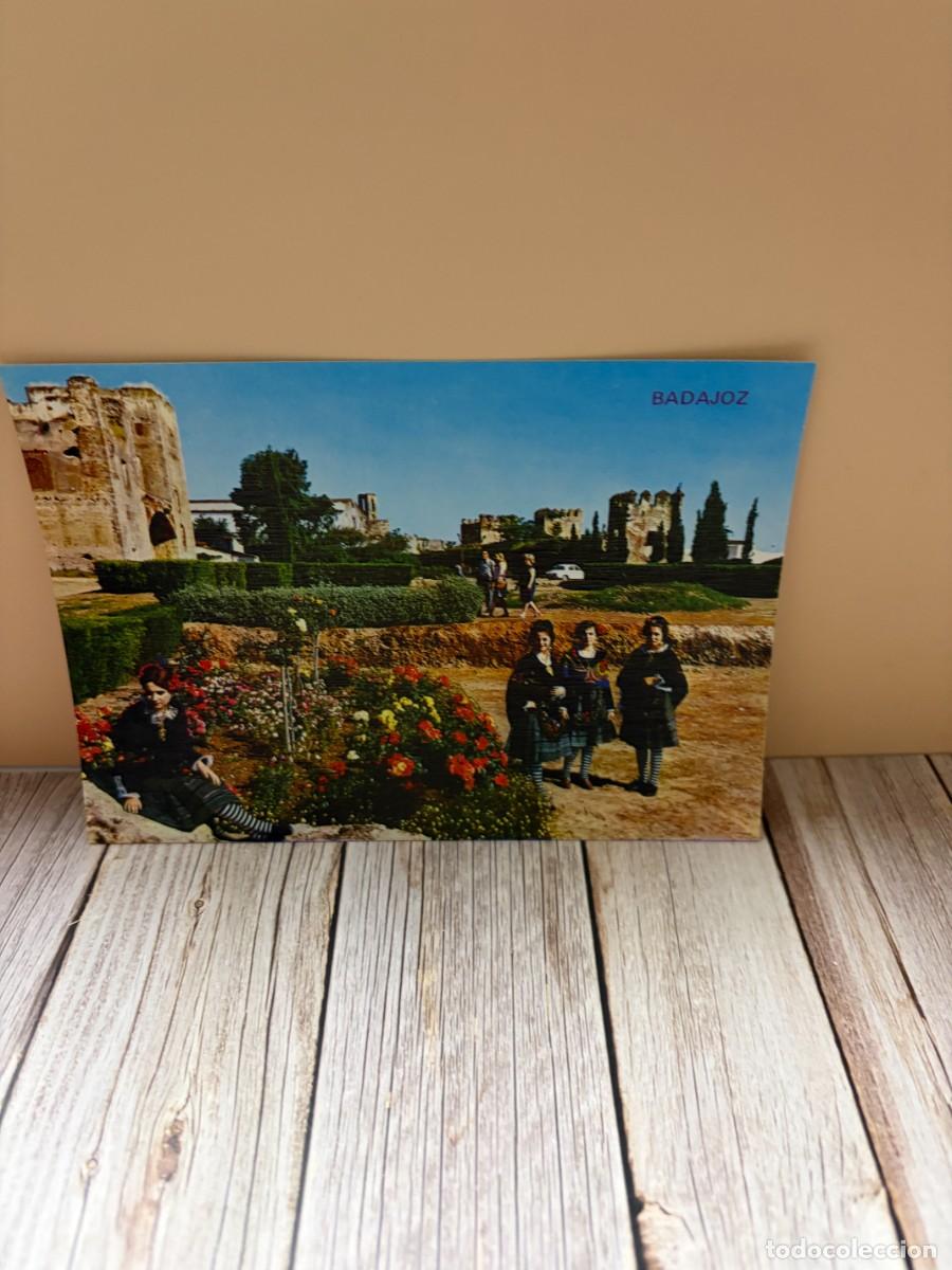 Postales: TARJETA POSTAL. BADAJOZ. 2049.- ALCAZABA. TORRE DEL APENDIZ Y DE LOS SIAREZ DE FIGUEROA. ED. ARRIBAS