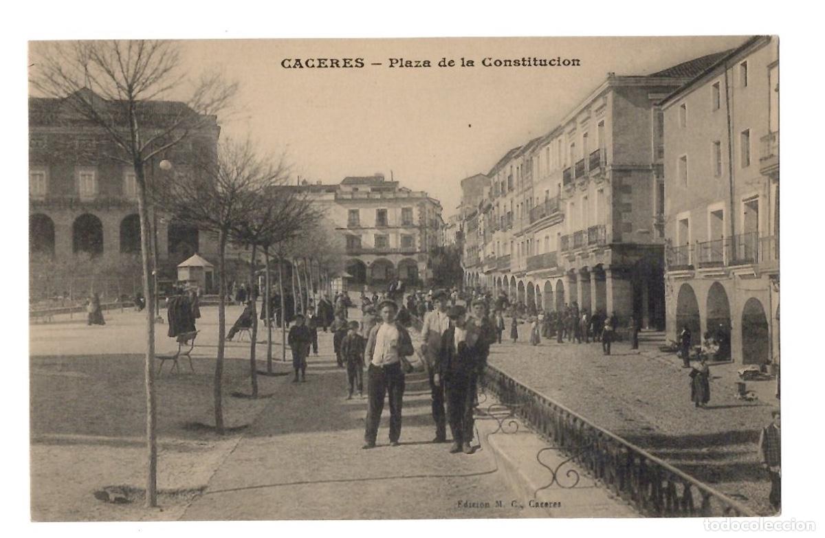 Postales: TARJETA POSTAL CACERES PLAZA DE LA CONSTITUCION. EDICION M.C.