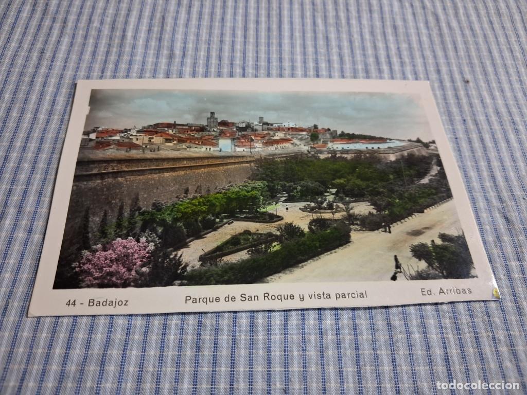 Postales: Postal antigua Extremadura. Badajoz. Parque de San Roque y vista parcial. Ed Arribas 44.