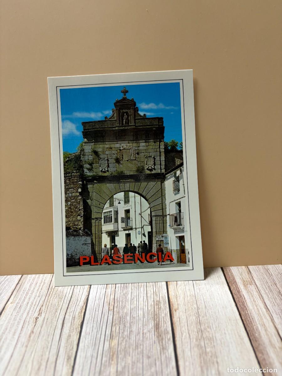 Postales: TARJETA POSTAL. C&Aacute;CERES. PLASENCIA. 20124.- PUERTA DEL SOL. EDICIONES ARRIBAS