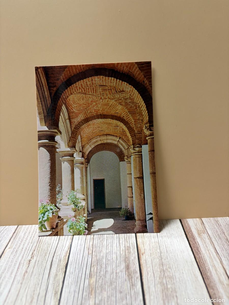 Postales: TARJETA POSTAL. C&Aacute;CERES. 23.- CORIA. CATEDRAL. PATIO INTERIOR. EDICIONES ARRIBAS