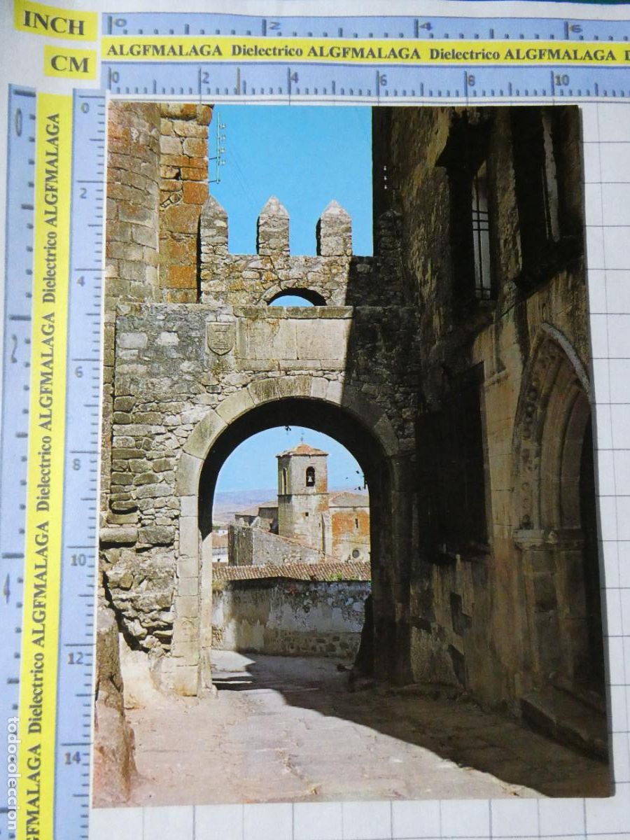 Postales: POSTAL DE C&Aacute;CERES. A&Ntilde;O 1967. TRUJILLO ARCO DE SANTIAGO. FITER. 1537