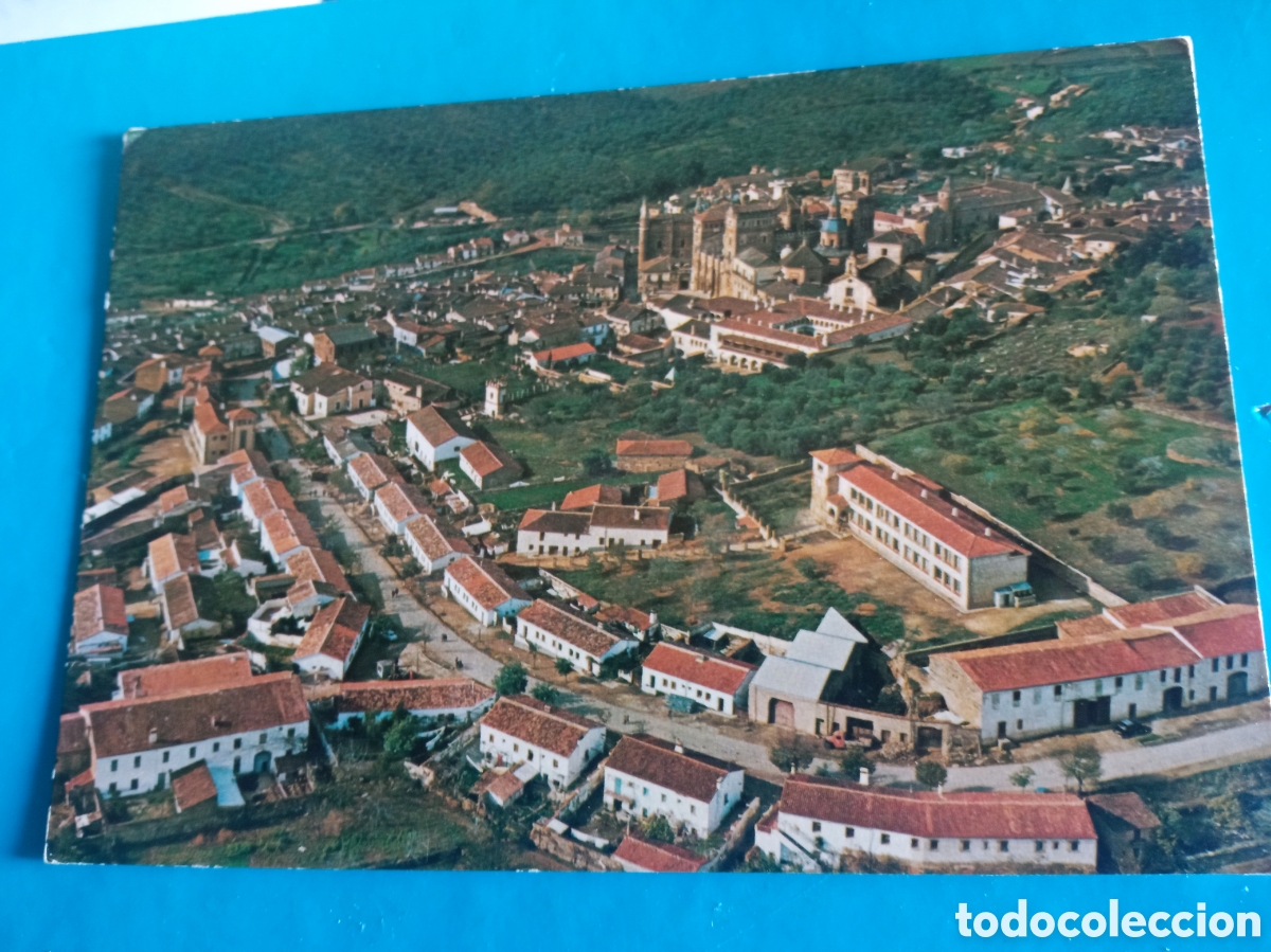 Postales: Antigua postal fotogr&aacute;fica de Guadalupe (C&aacute;ceres) Panor&aacute;mica del Monasterio y del Pueblo