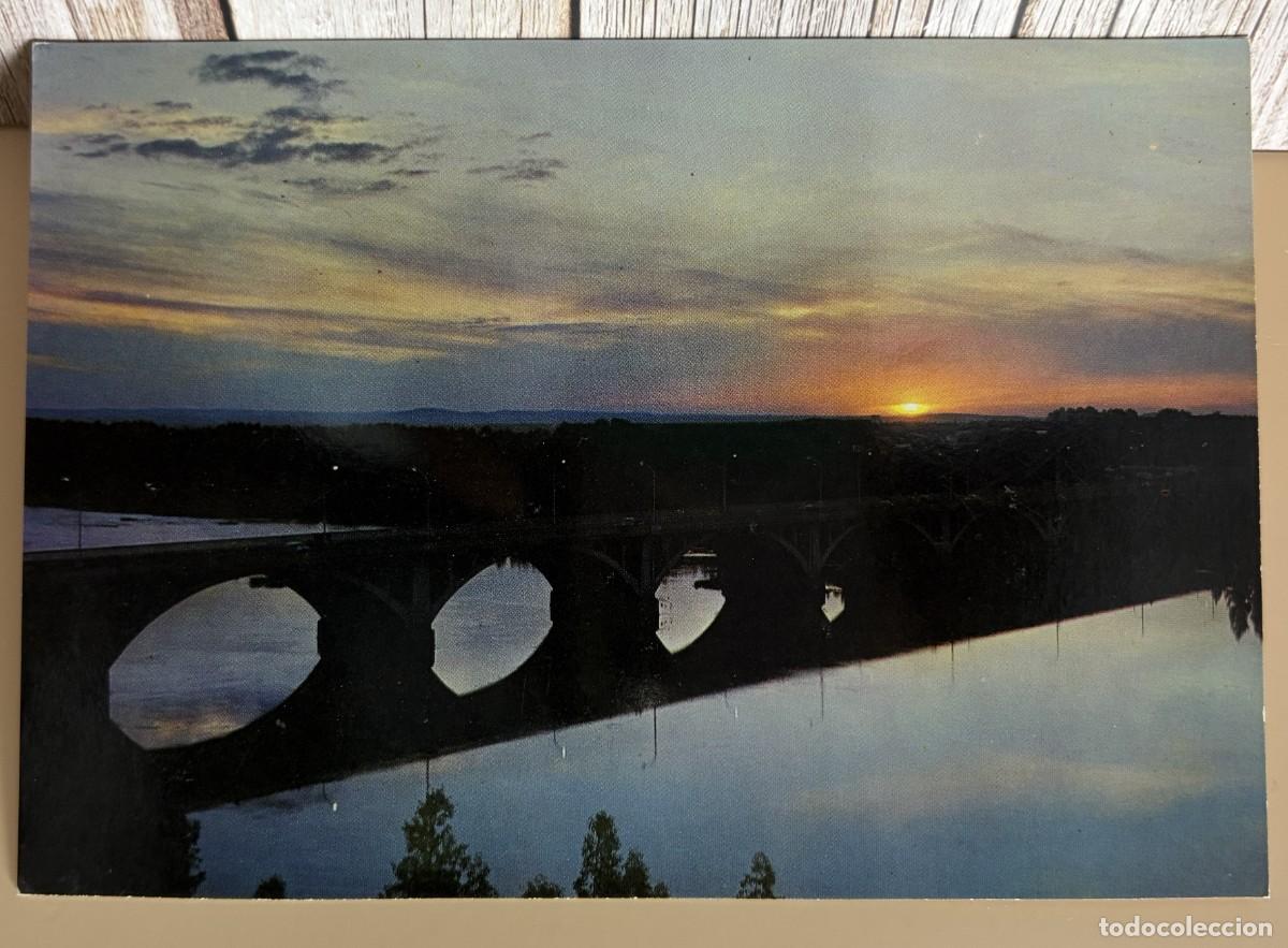 Postales: TARJETA POSTAL. BADAJOZ. 2043.- PUESTA DEL SOL SOBRE EL R&Iacute;O GUADIANA. EDICIONES ARRIBAS