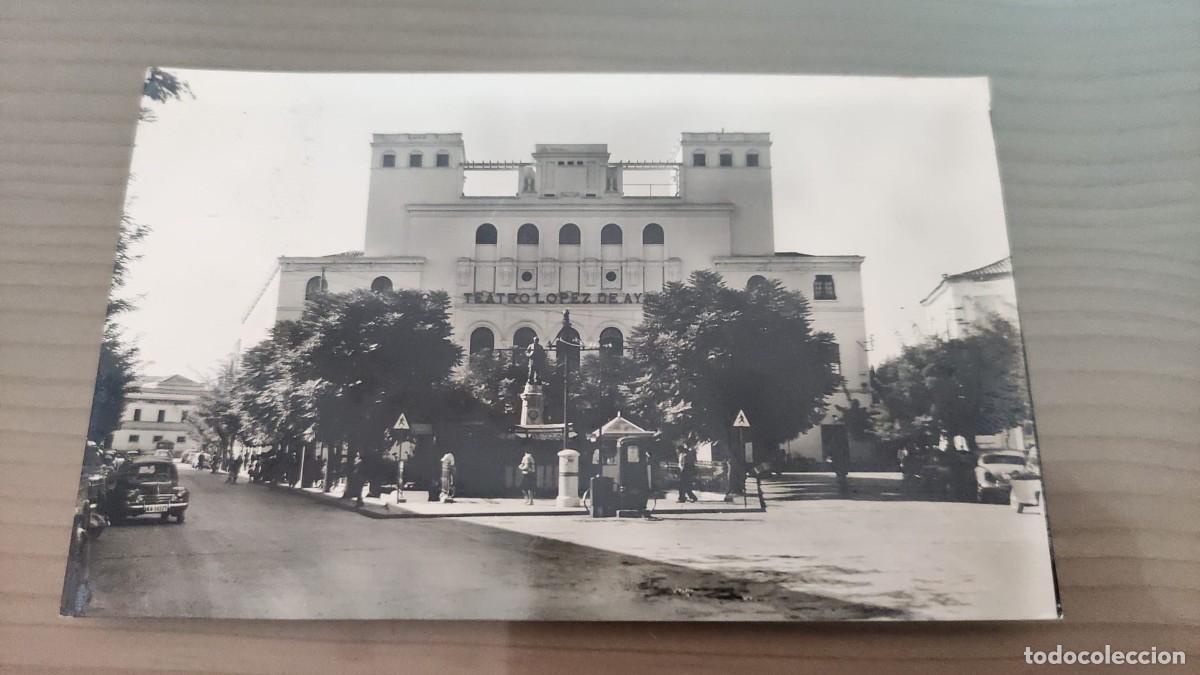 Postales: POSTAL BADAJOZ PLAZA DE MINAYO Y TEATRO LOPEZ DE AYALA 5 HELIOTIPIA ARTISTICA ESPA&Ntilde;OLA