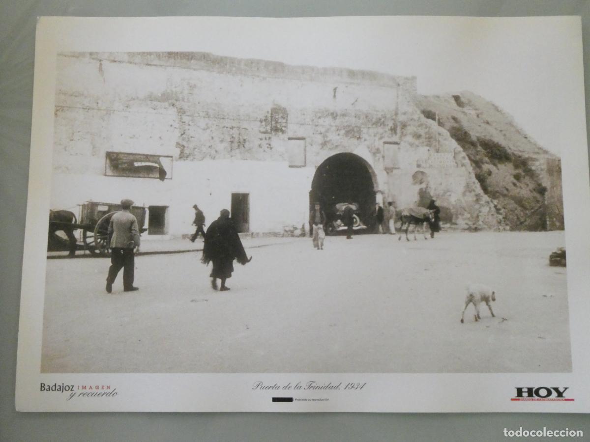 Postales: L&Aacute;MINA FOTO FOTOGRAF&Iacute;A FACS&Iacute;MIL BADAJOZ IMAGEN Y RECUERDO. PUERTA DE LA TRINIDAD 1934 34X24CM 25