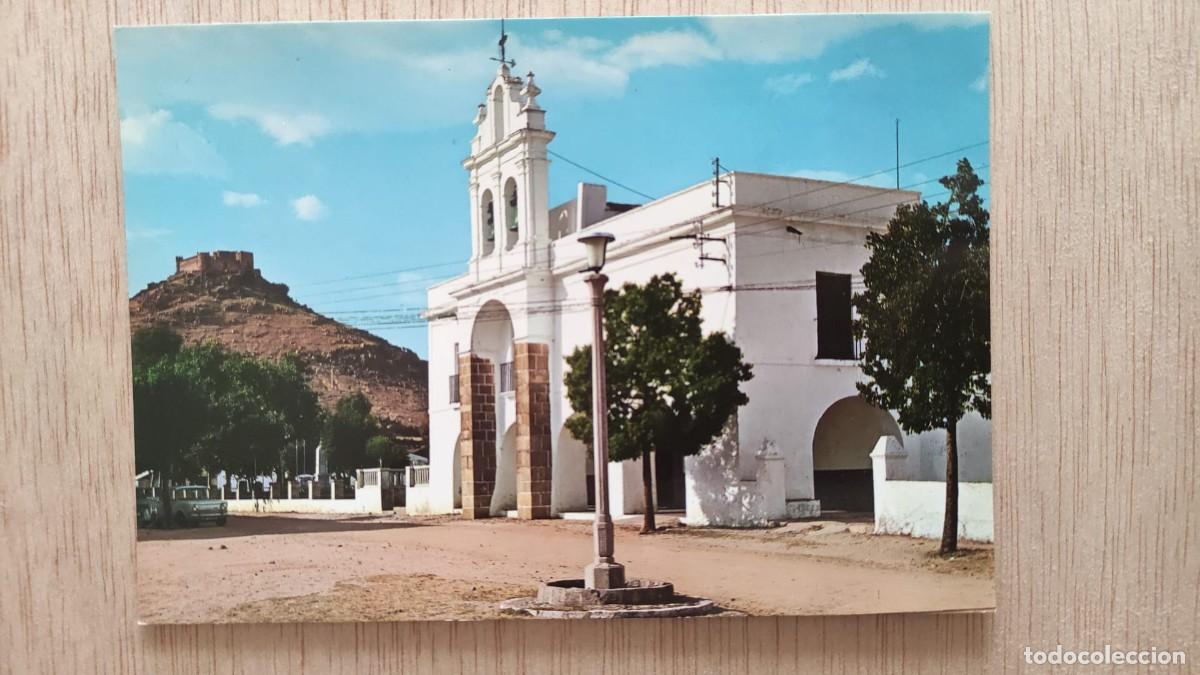 Postales: BADAJOZ BURGUILLOS DEL CERRO BADAJOZ ERMITA DE SANTO CRISTO Y CASTILLO AL FONDO