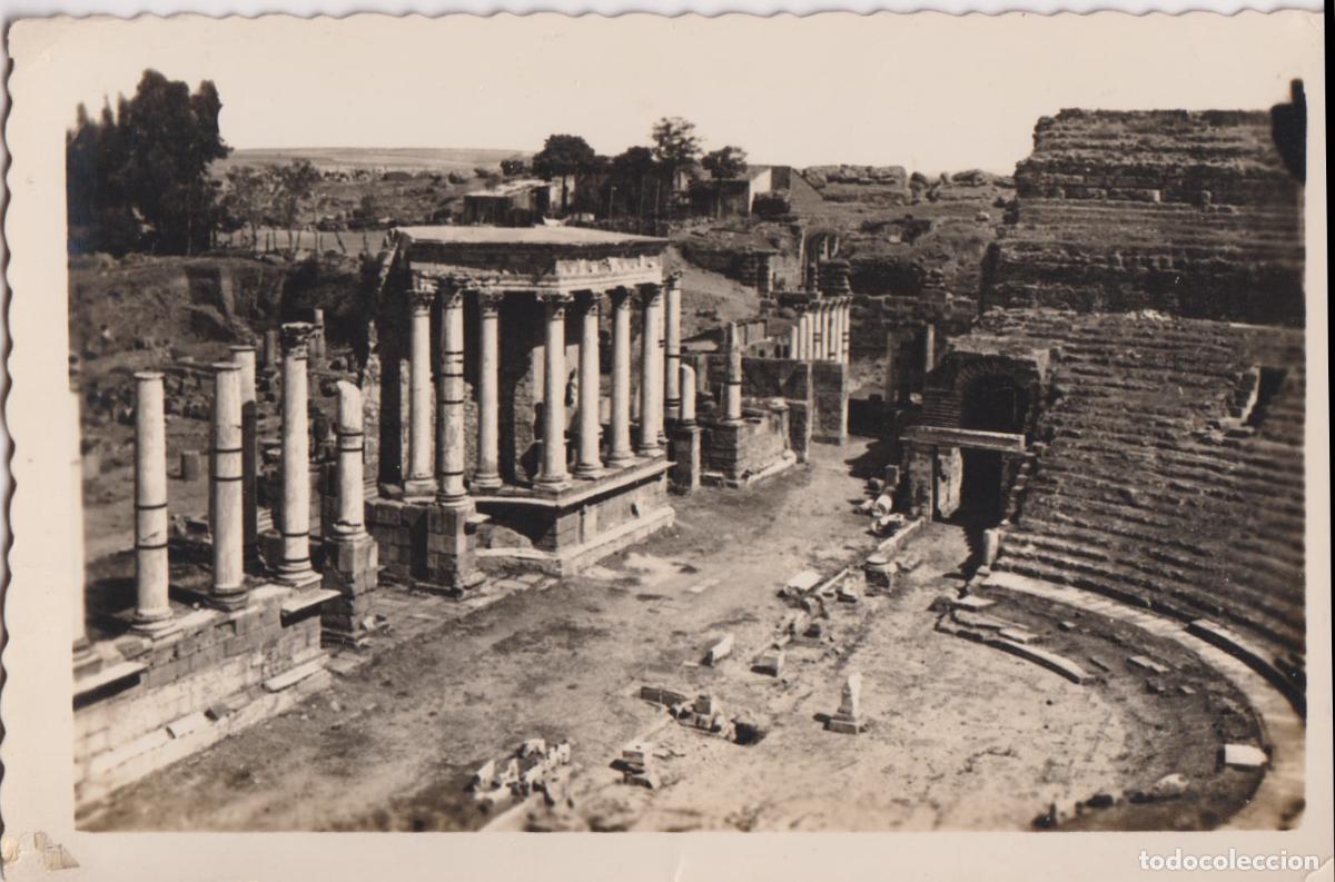 Postales: MERIDA (BADAJOZ) DETALLE DEL TEATRO ROMANO &ndash; EDICIONES ARRIBAS N&ordm;7 &ndash; ESCRITA 1959