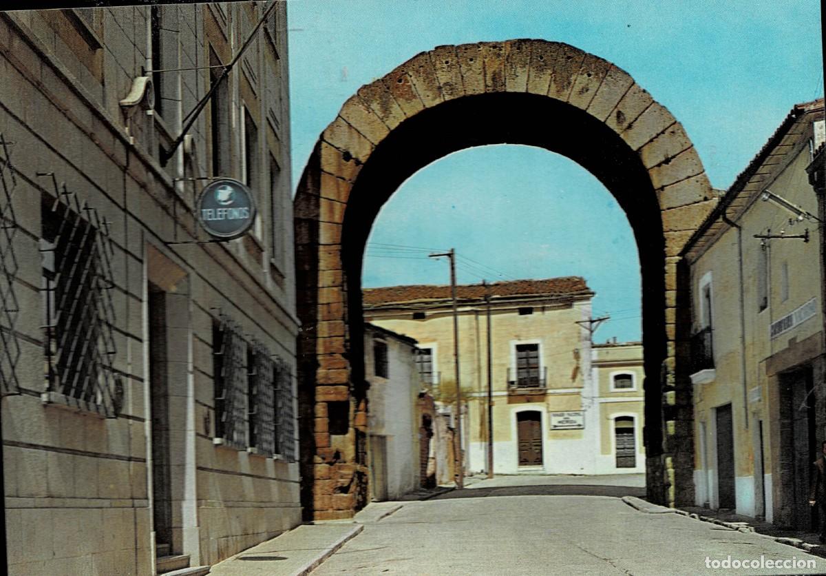 Postales: POSTAL MODERNA DE EXTREMADURA. MERIDA. ARCO DE TRAJANO. P-EXT-268