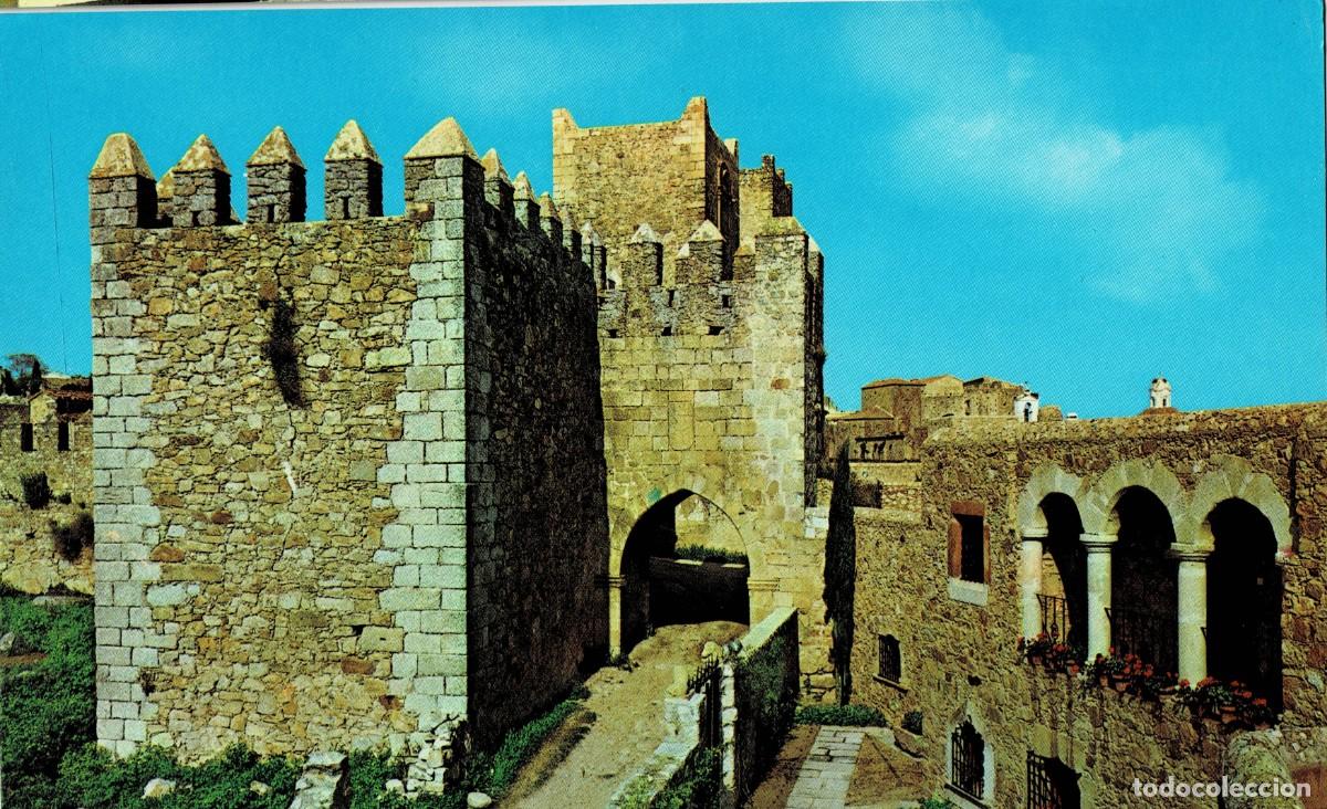Postales: POSTAL MODERNA DE EXTREMADURA. TRUJILLO. ARCO DEL TRIUNFO. P-EXT-276