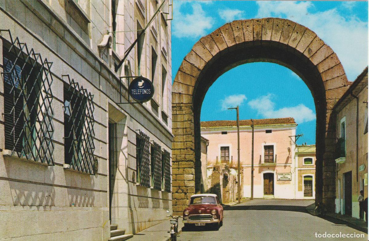 Postales: MERIDA (BADAJOZ) ARCO DE TRAJANO - COMERCIAL GF N&ordm;10 - S/C