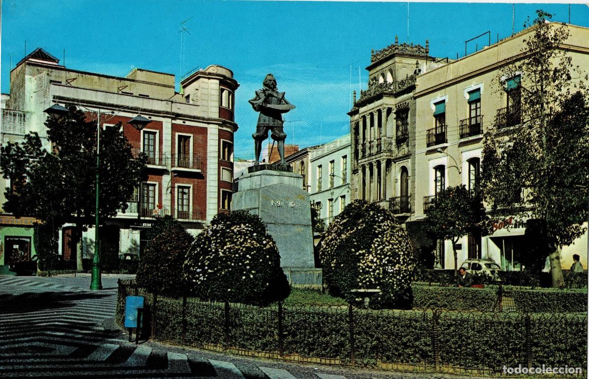 Postales: POSTAL MODERNA DE EXTREMADURA. BADAJOZ. PLAZA DE CERVANTES. P-EXT-303