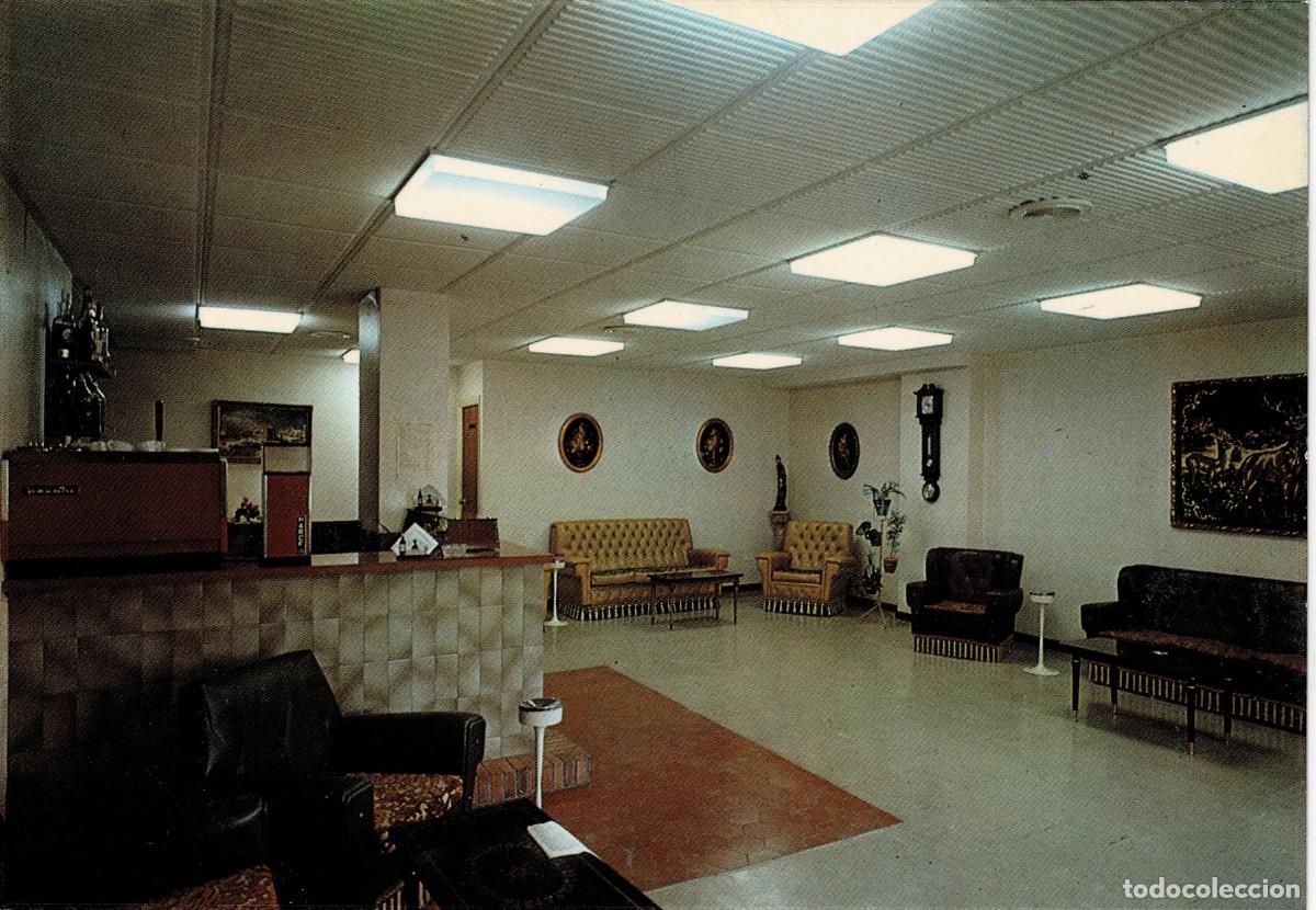 Postales: POSTAL MODERNA DE EXTREMADURA. BADAJOZ. HOTEL CONDE DUQUE SALON CAFETERIA. P-EXT-313