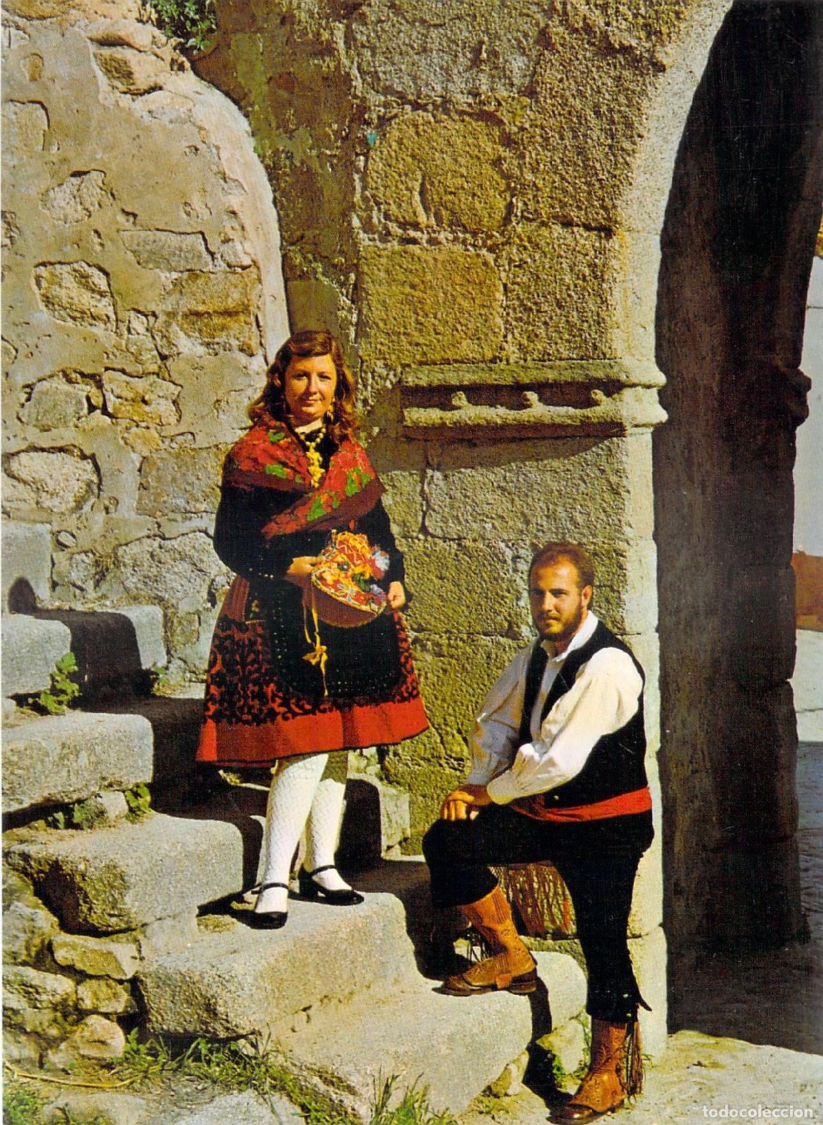 Postales: Postal de Trujillo, C&aacute;ceres - Pareja con traje t&iacute;pico tradicional