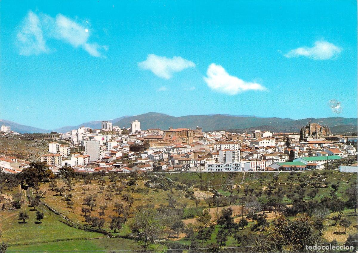 Postales: Postal de vista panor&aacute;mica de la ciudad de Plasencia en C&aacute;ceres