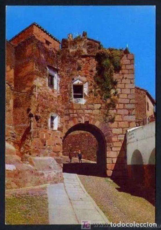 Postais: C&aacute;ceres. *Puente romano del Arco de Cristo* Ed. Arribas n&ordm; 2001. Nueva.