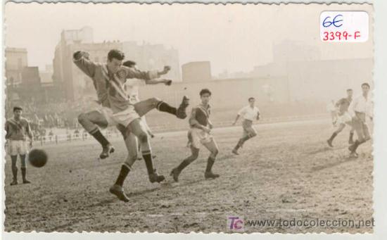 Sports collectibles: (3399-F) EQUIPO FUTBOL LA ESPA&Ntilde;A INDUSTRIAL A&Ntilde;OS 50