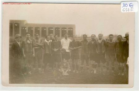 Sports collectibles: FUTBOL EQUIPO A&Ntilde;OS 20