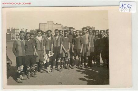 Sports collectibles: FUTBOL EQUIPO A&Ntilde;OS 20
