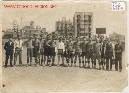 Sports collectibles: FOTOGRAFIA FUTBOL EQUIPO ? A&Ntilde;OS 30