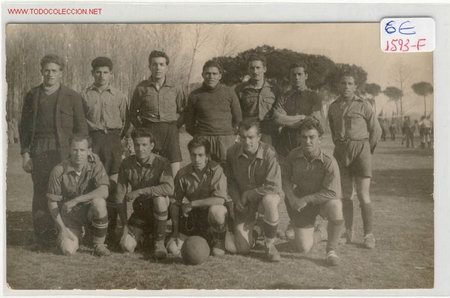 Sports collectibles: (1593-F) POSTAL DE FUTBOL EQUIPO A&Ntilde;OS 50 ?