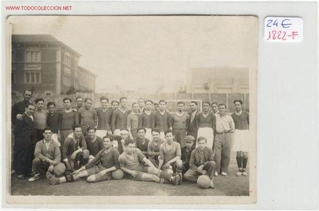 Collezionismo sportivo: (1822-F)POSTAL EQUIPO DE FUTBOL A&Ntilde;OS 20