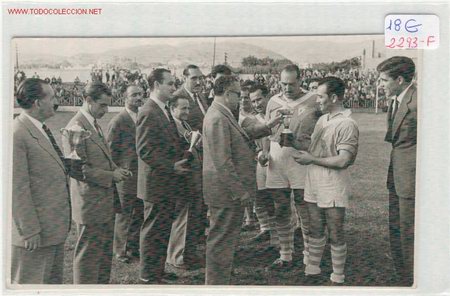 Sports collectibles: (2293-F) FOTOGRAFIA FUTBOL C.F.BADALONA A&Ntilde;OS 50
