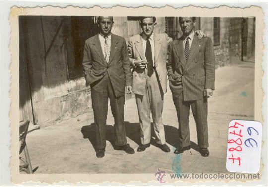 Collectionnisme sportif: (4788-F)FOTOGRAFIA CAMPO DE LAS CORTS ,ESPADA Y CAMER  17-4--49 PARTIDO C.F.BARCELONA-R.C.D.ESPA&Ntilde;OL
