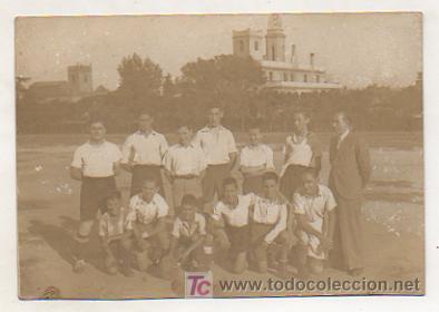 Collectionnisme sportif: EQUIPO DE FUTBOL, EMPATE A 2 CON A. C. LES CORTS. CAMPO PIRELLI.