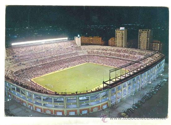 Coleccionismo deportivo: Aspecto nocturno del estadio Bernab&eacute;u - Foto 1