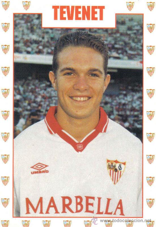 Coleccionismo deportivo: Postal de Tevenet con el Sevilla - goly - Foto 1