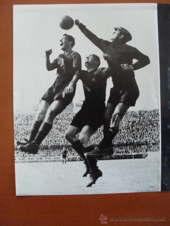 Coleccionismo deportivo: cartel recortable y pegable del f.c. barcelona - Foto 2