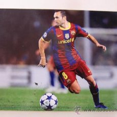 Coleccionismo deportivo: POSTAL POST CARD F C BARCELONA BARÇA ANDRES INIESTA