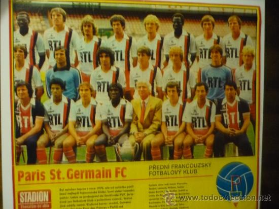 Coleccionismo deportivo: POSTER CENTRAL REVISTA EXTRANJERA FUTBOL EQUIPO PARIS ST.GERMAIN