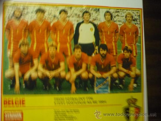 Coleccionismo deportivo: HOJA POSTER 24 X 27 DE LA REVISTA EXTRANJERA STADION SELECC.BELGICA