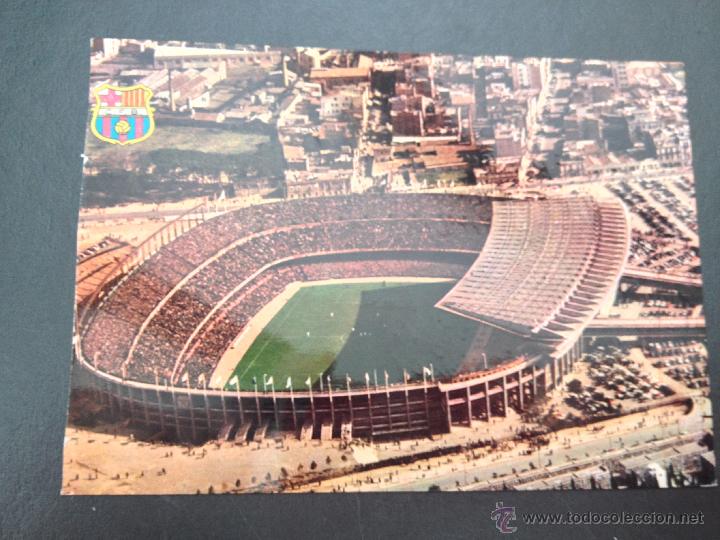 Coleccionismo deportivo: Antigua postal de 1965 del Estadio F.C.B. Barcelona - con el escudo del Bar&ccedil;a - Foto Zerkowitz