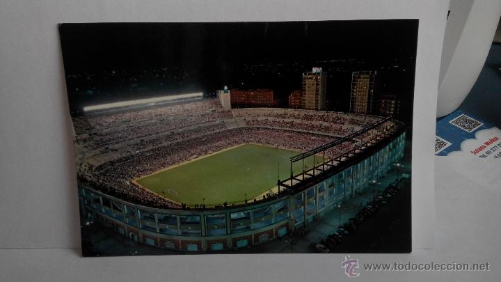 Colecionismo desportivo: postal  del campo de futbol  Santiago Bernabeu