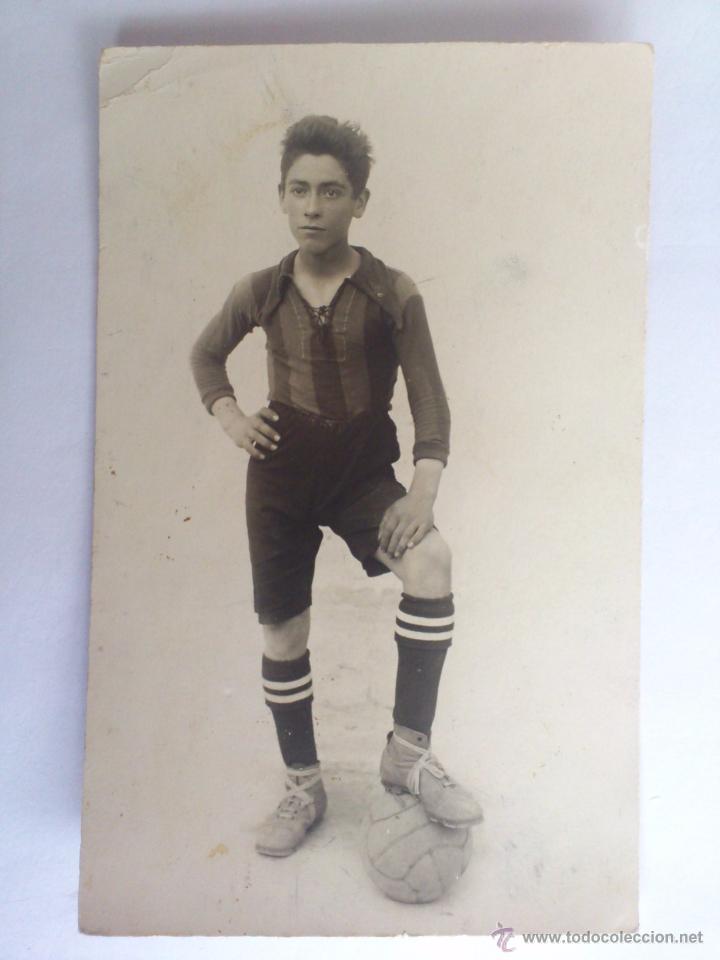 Collectionnisme sportif: POSTAL FOTOGRAFIA - JOVEN FUTBOLISTA POSANDO