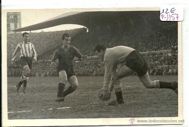 Coleccionismo deportivo: (F-1157)CAMPO DE LAS CORTS,C.F.BARCELONA-AT.MADRID,MARCEL DOMINGO,1950